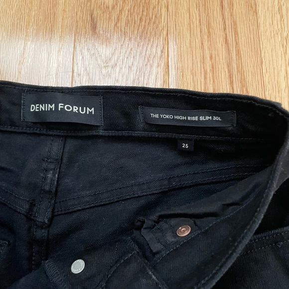 Aritzia denim forum yoko slim jean 25 - Picture 4 of 4